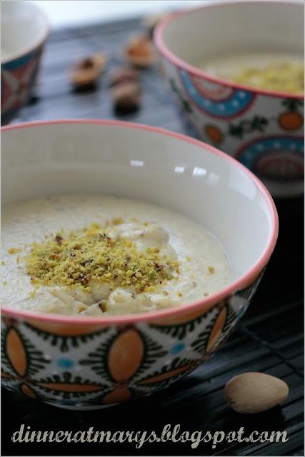 pudding al latte e pistacchio, muhallebi