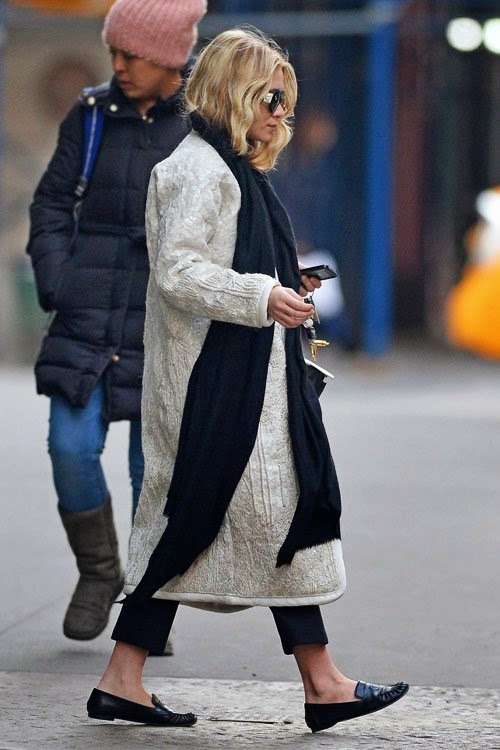 large scarf and long knit coat - Fashiontrends4everybody