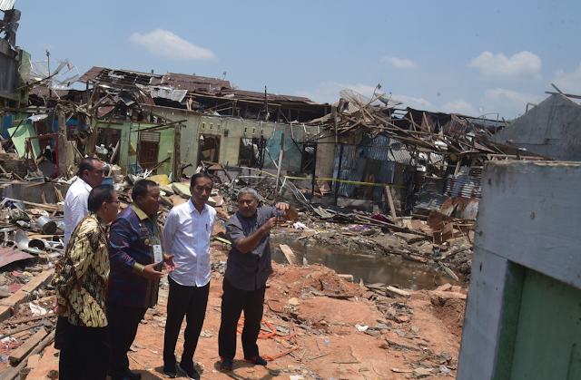 Tinjau Lokasi Ledakan Bom Sibolga, Presiden Jokowi Beri Bantuan Pembangunan Rumah Warga