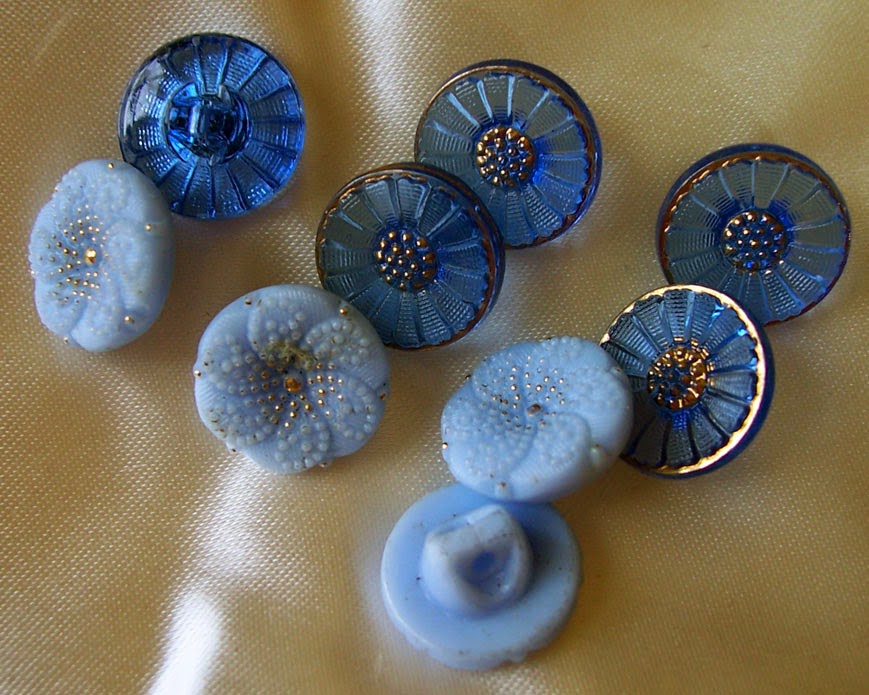 Saturdays Vintage Finds Buttons On Ebay