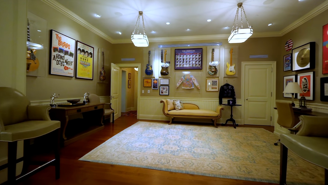 31 Interior Design Photos vs. 1201 Tower Grove Dr, Beverly Hills Luxury Mansion Tour