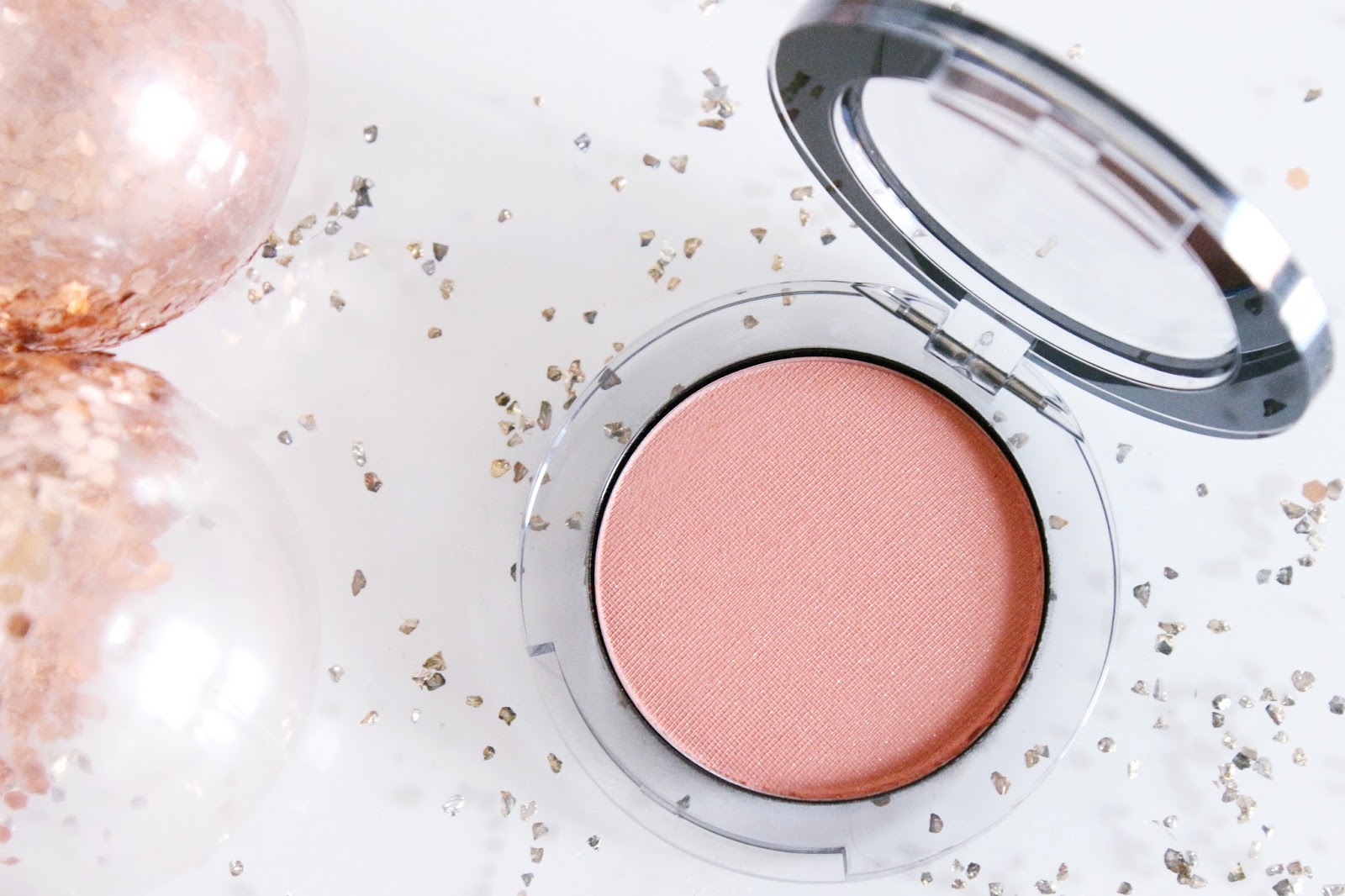 soft-blend-blush-studiomakeup soft-blend-blush-studiomakeup