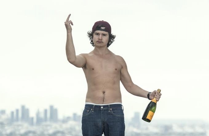 lukas graham pierdere în greutate ar trebui să pierd în greutate în timpul verii