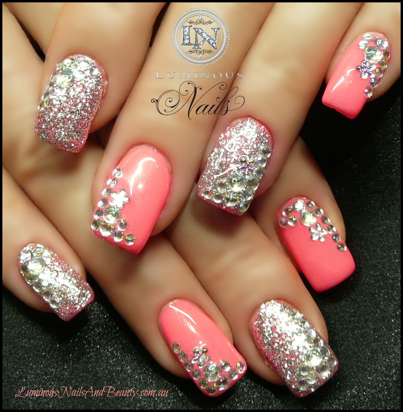simple nail designs with rhinestones