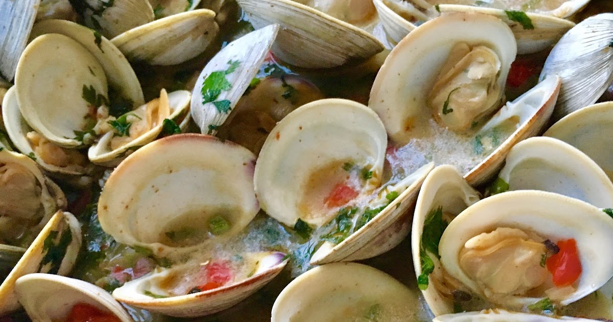 Steamed Clams in Beer with Chile and Cilantro