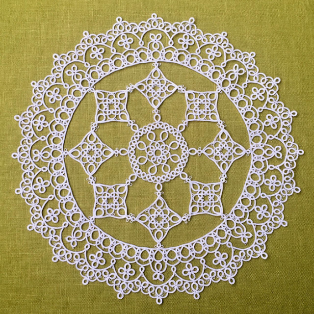 Doily No.4Tatting lace, Marmelo