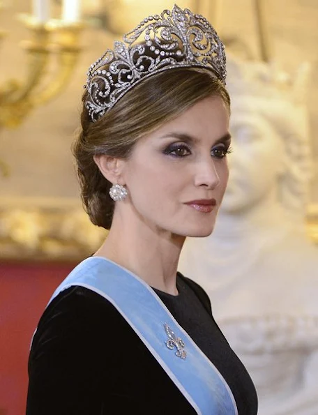 New tiara, Queen Victoria Eugenia of Spain that she had received as a gift of marriage by King Alfonso XIII in 1906.