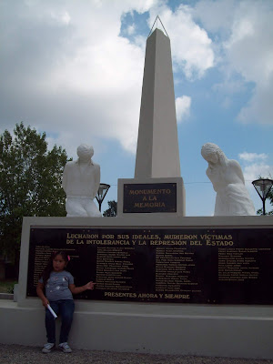 Monumento a los desaparecidos  en Monte Grande