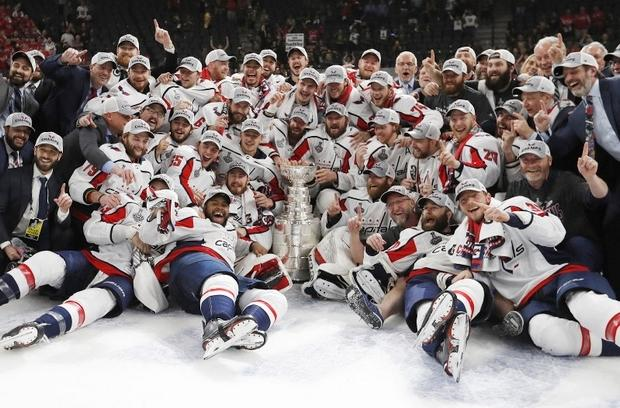 In 2018, of course, the Capitals got to pose for real.