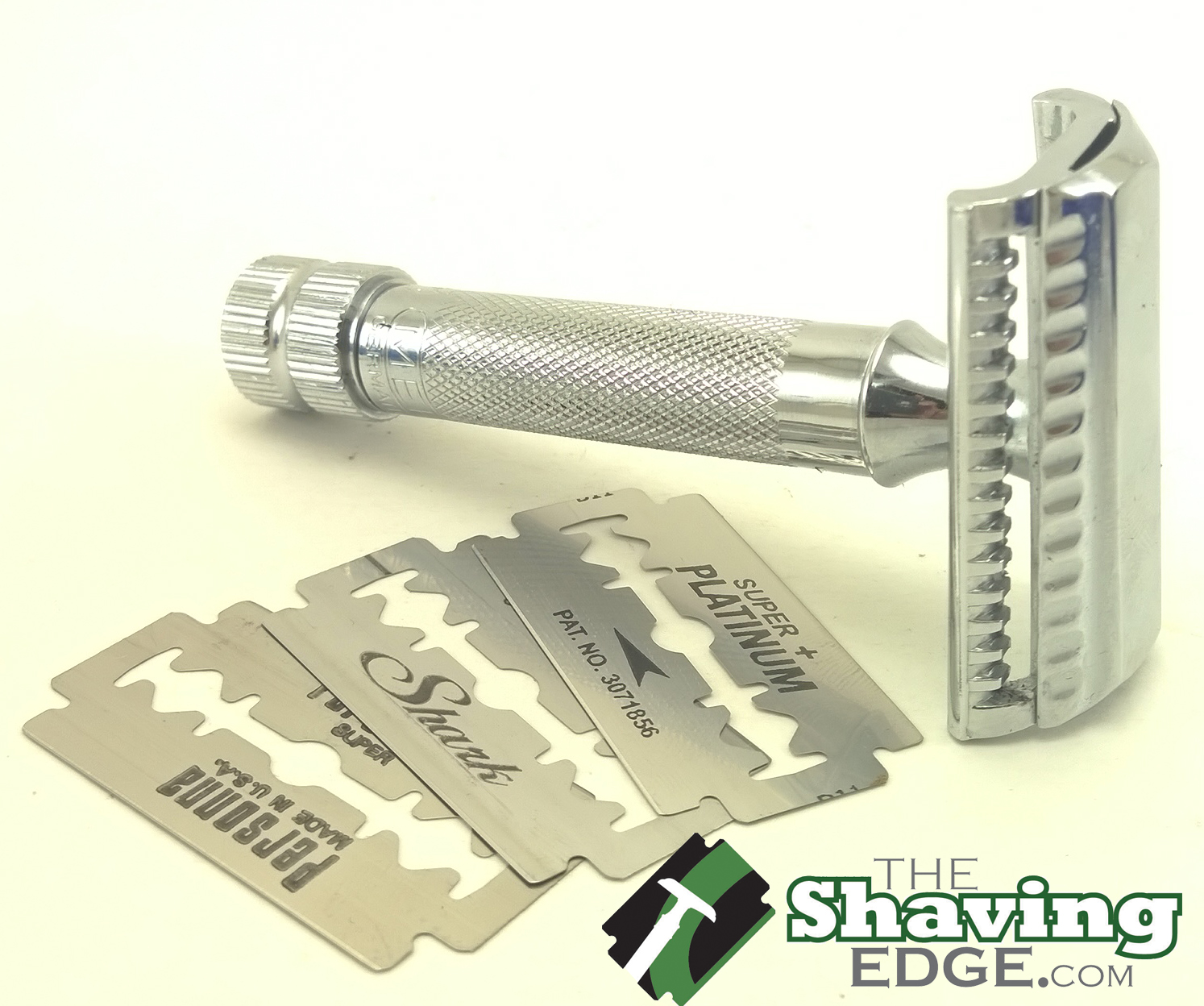 A Closer Look at the Merkur 37C Slant Bar Razor