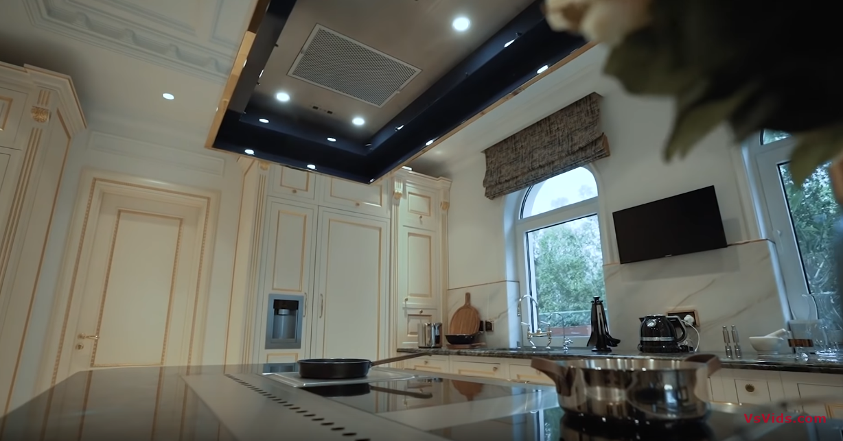 53 Photos vs. Inside Dubai's $200 Million Dollar Mega Mansion - Ultra Luxury Home, Condo & Hotel Tour 53 Photos vs. Inside Dubai's $200 Million Dollar Mega Mansion - Ultra Luxury Home, Condo & Hotel Tour