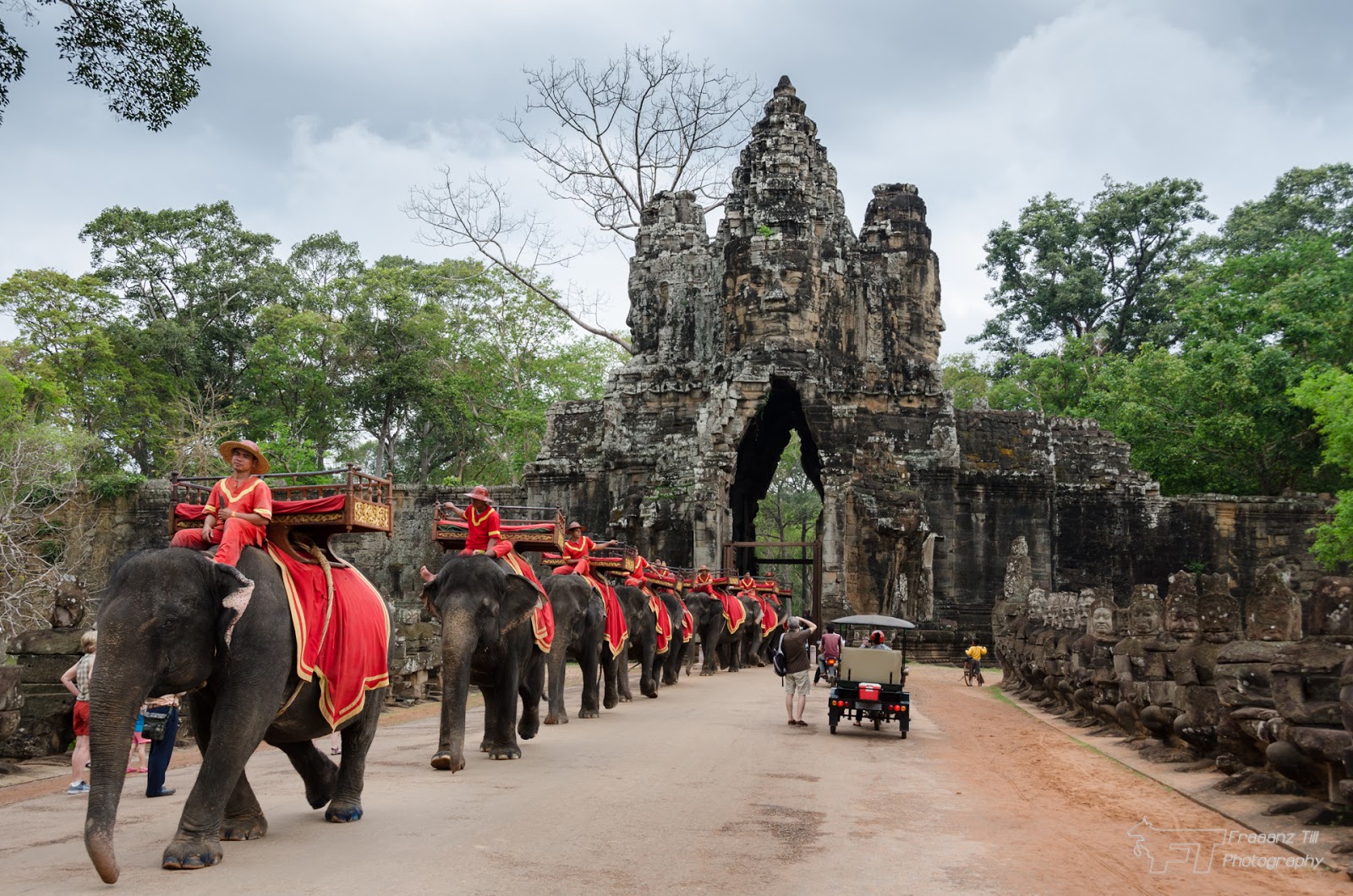 Angkor Tour Guide - Japanese アンコールツアーガイド - 日本語アンコールトム - Angkor Thom