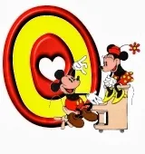 Lindo alfabeto de Mickey y Minnie tocando el piano O.