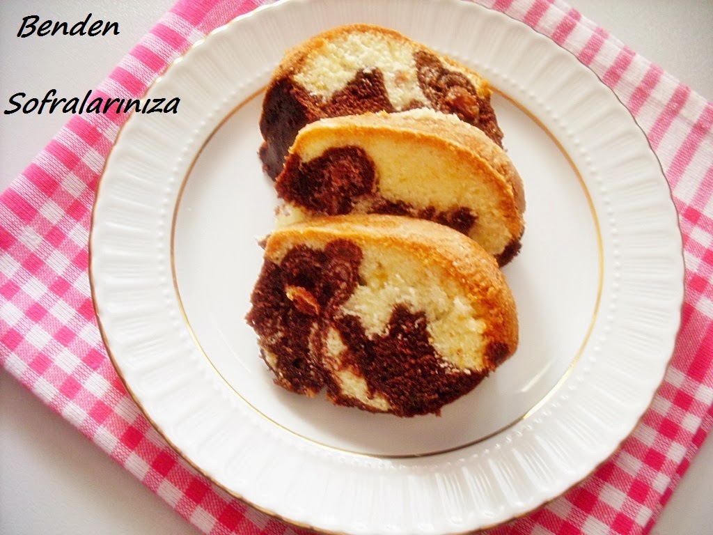 Kakaolu Üzümlü Kek