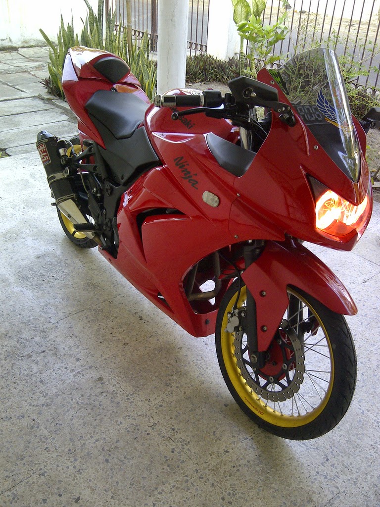 Modifikasi Motor Kawasaki Ninja 250 Velg Jari Jari