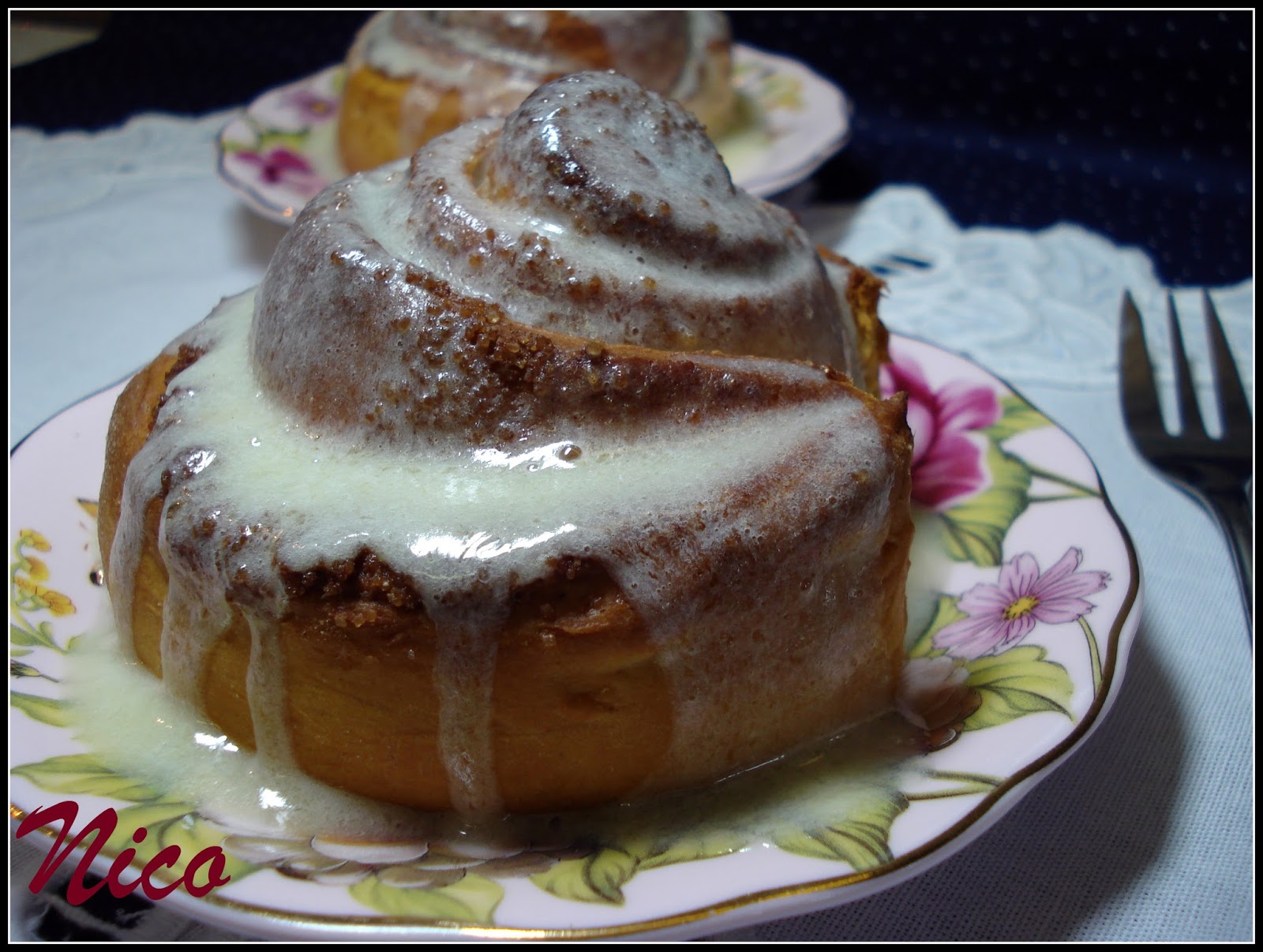 CINNABON - RULOU CU SCORTISOARA