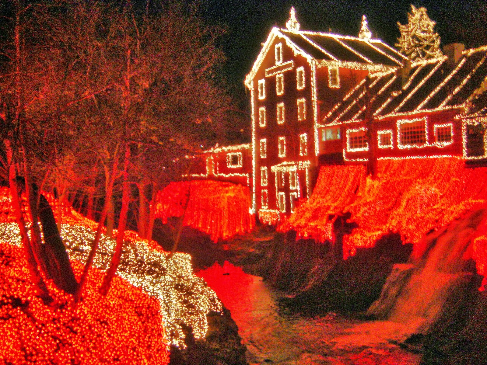 Places To Go, Buildings To See: Clifton Mill Christmas - Clifton, Ohio