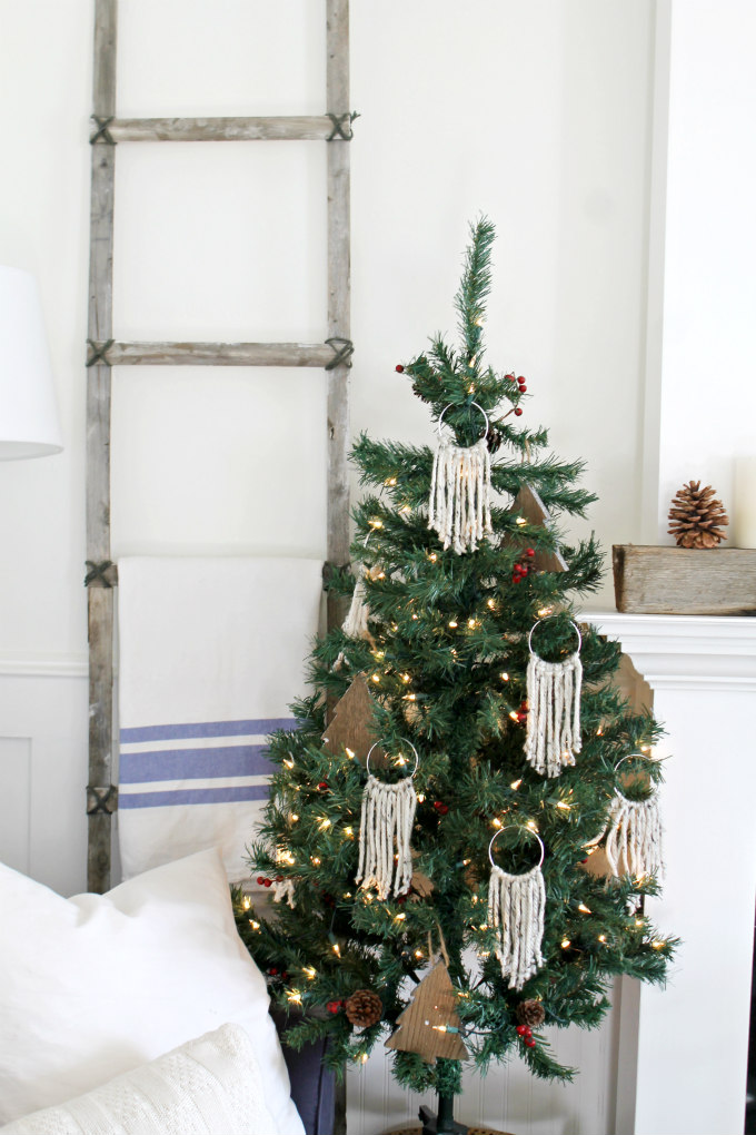 Macrame Christmas Ornaments + 11 Other Fabulous DIY Ornaments