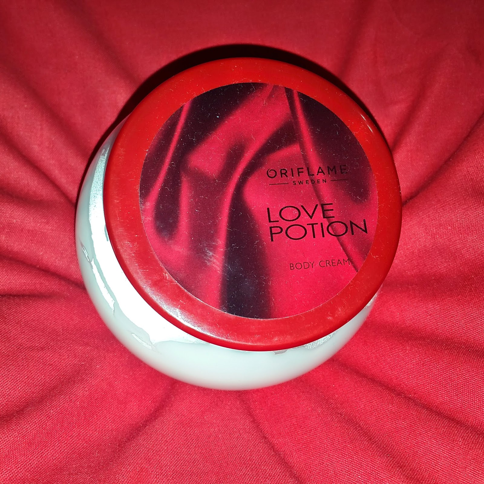 Felicia Fidelia Review Oriflame perfumed body cream love potion