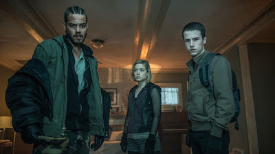 Daniel Zovatto, Jane Levy and Dylan Minnette in Don't Breathe