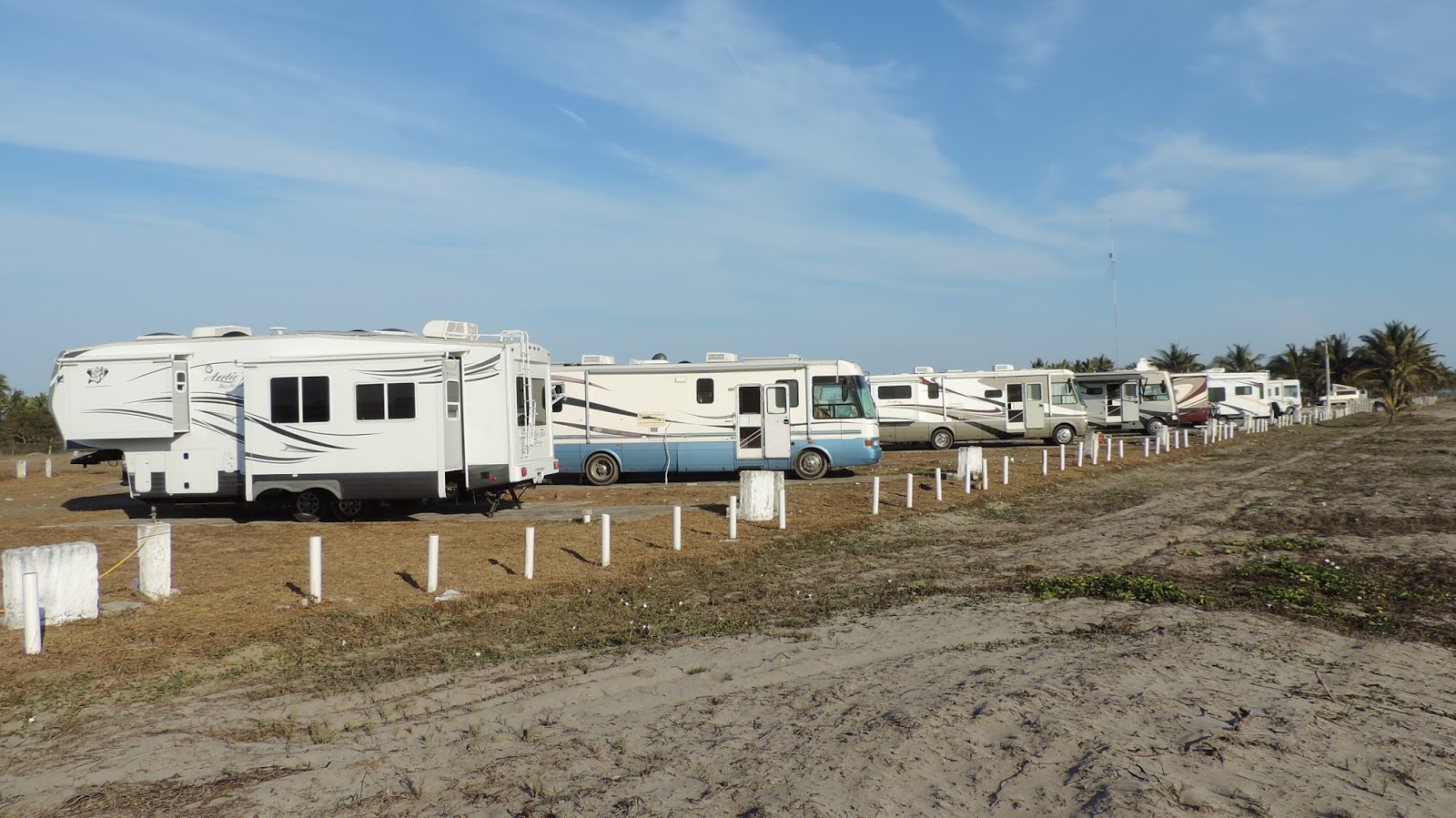 Travel with Kevin and Ruth RV camping on the beach in Mexico