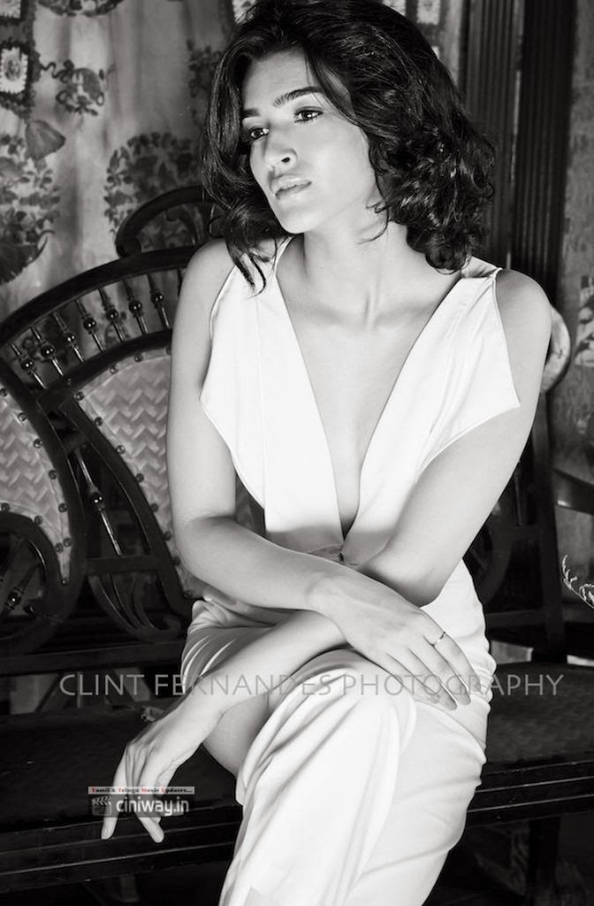 Actress Kriti Sanon Gorgeous Photo Shoot Electrihot