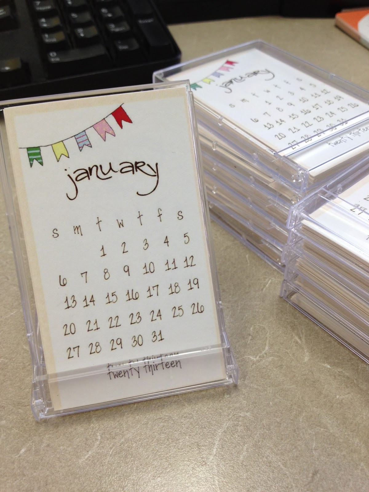 I can totally make that Holiday gifting Mini calendars
