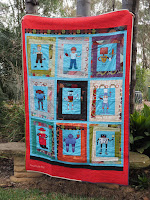 http://www.threadingmyway.com/2016/08/robot-quilt.html