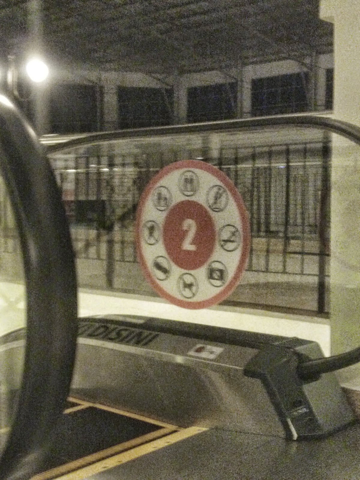 sticker balikpapan: sticker kaca murah di balikpapan