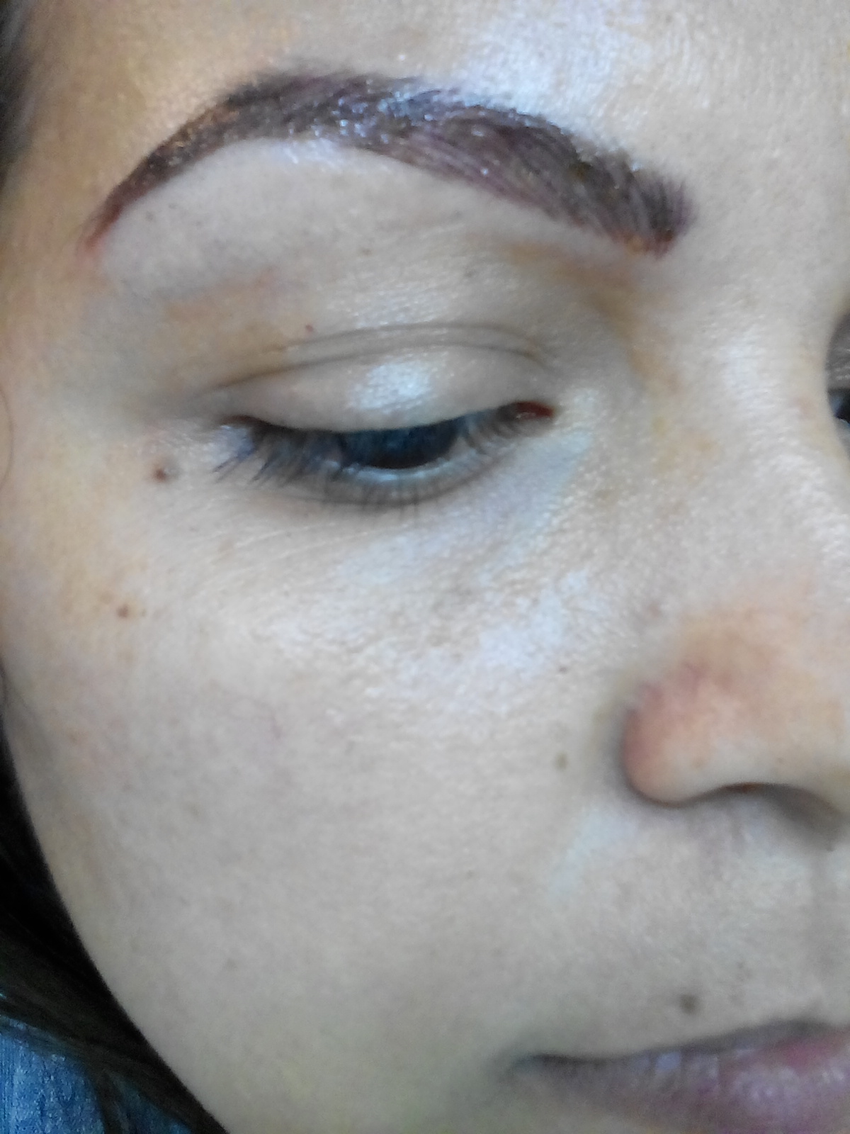 Con Tacones en el Metro: Mi experiencia con el microblading