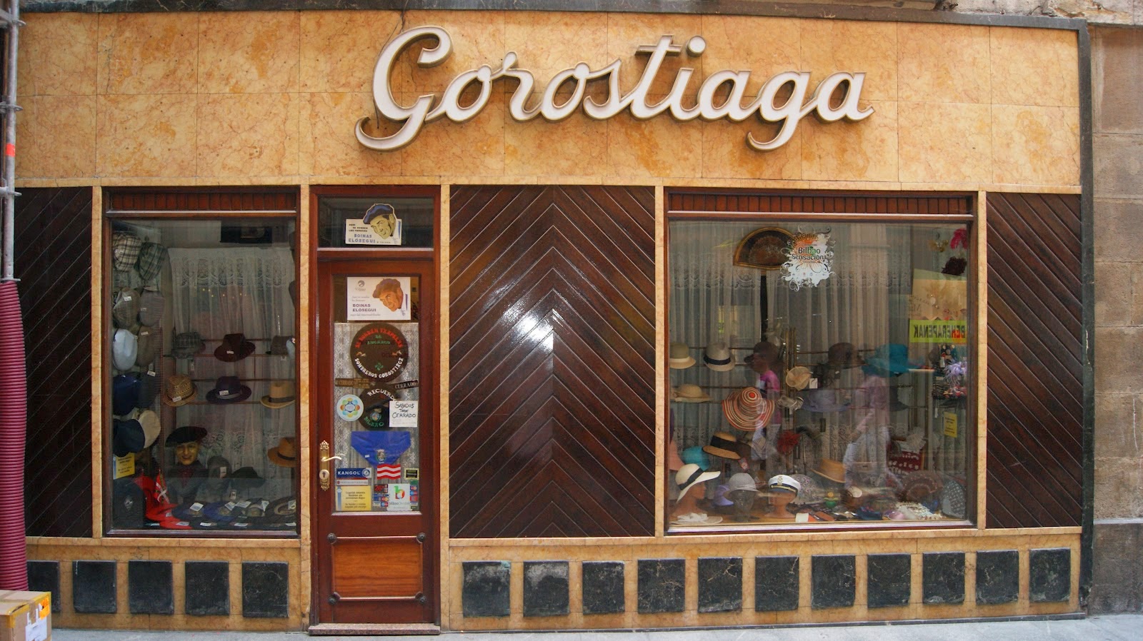 MOSKOTARRAK: 'Sombreros Gorostiaga', 'El paraje en su 3ª edición