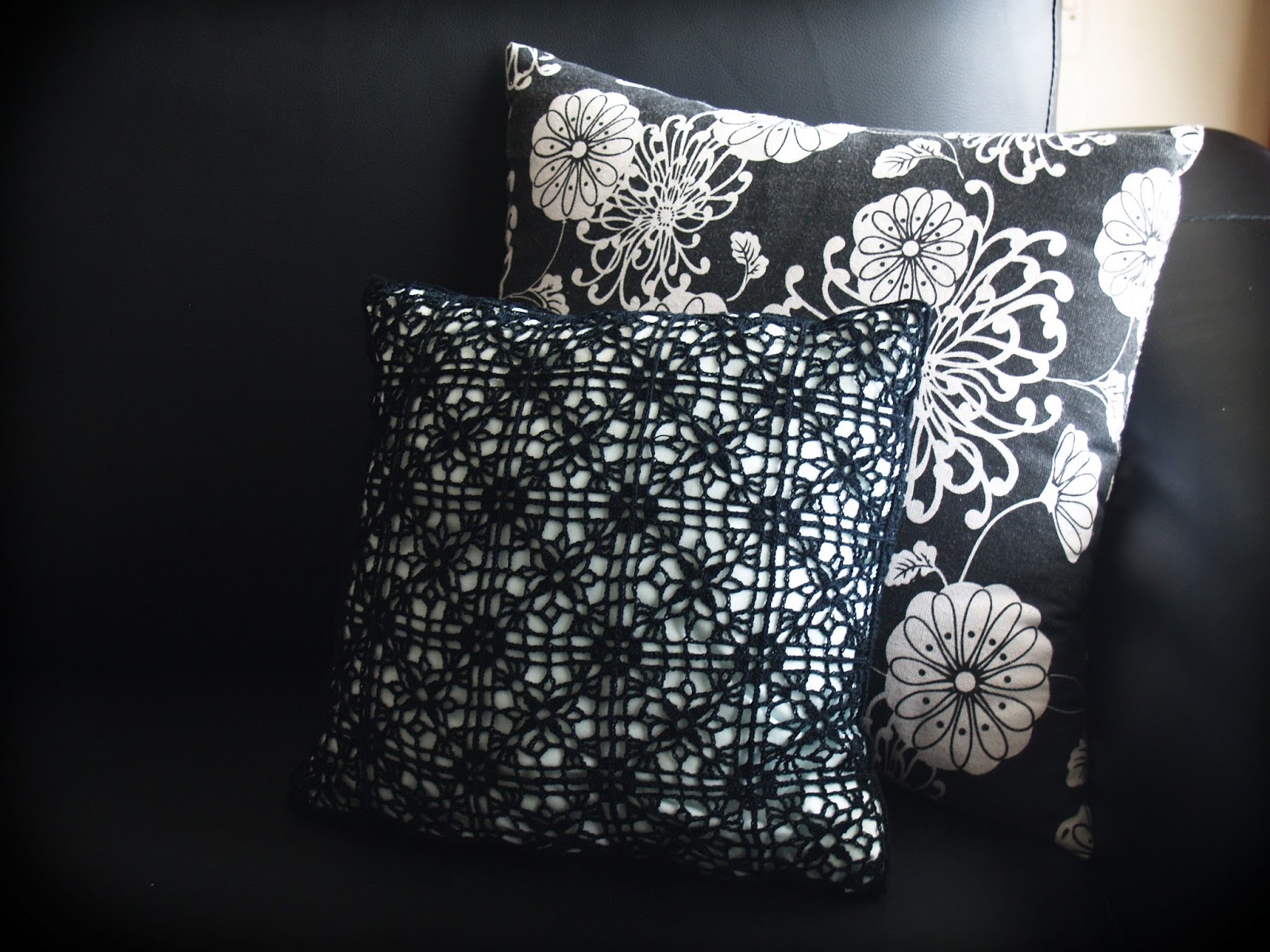 Howsanne Handmade Crochet Crochet Sofa Pillow Cover Decor
