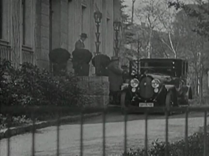 Metropolis symphony essay 08 picture