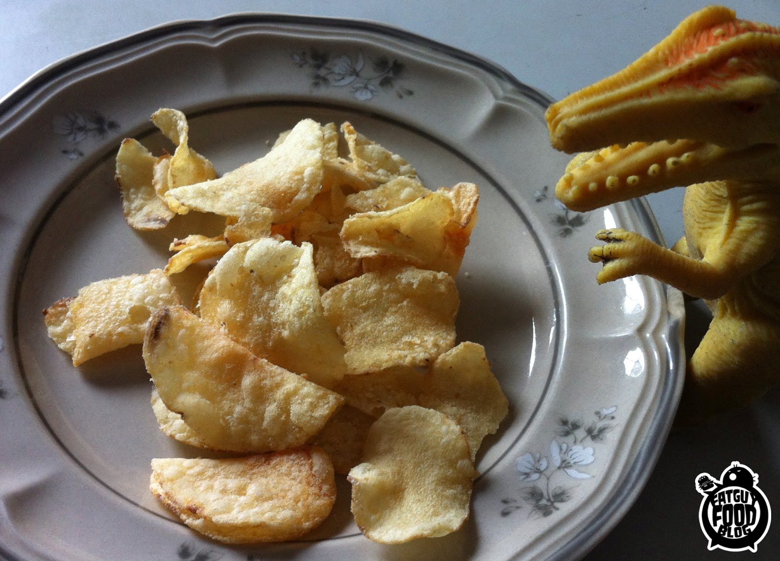 FATGUYFOODBLOG Cape Cod's New Chips Triple Post Buffalo Cheddar