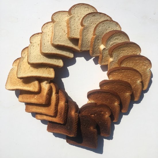A fotografia com comidas organizadas em padrões geométricos e coloridos de Adam Hillman Adam Hillman arte fotografia comida organizada padrões geométricos coloridos doces frutas divertido curioso toc