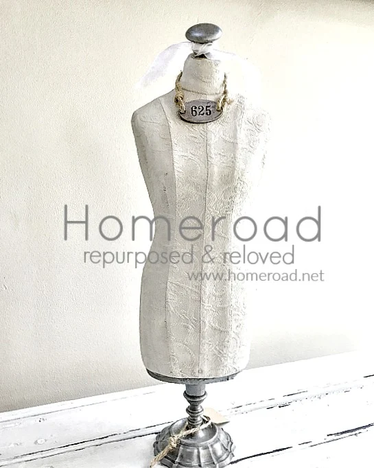 DIY mannequin to hang jewelry