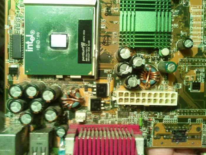 elektrotechnika a IT: Na súčiastky - základná doska p800