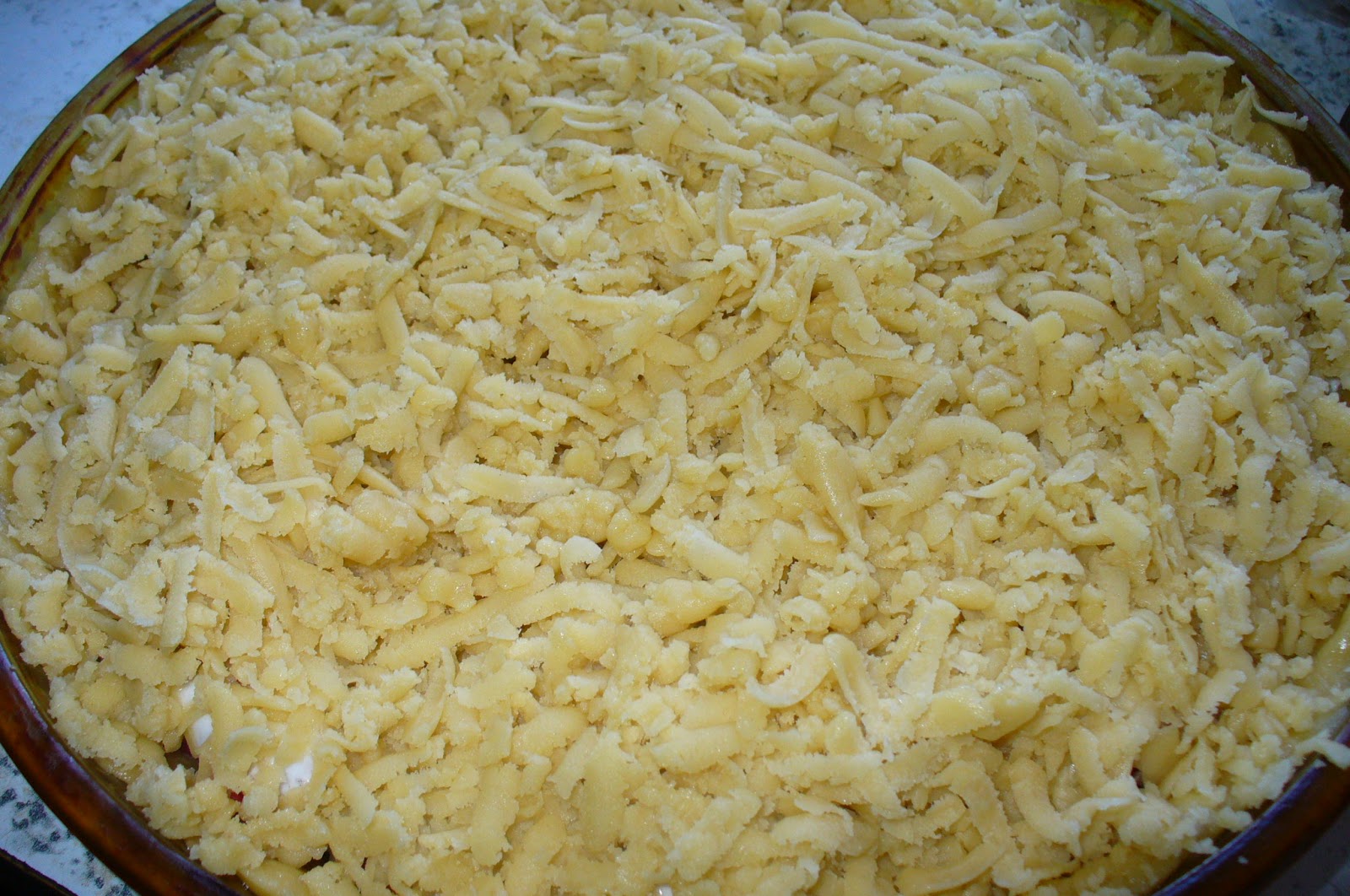 пирог с капустой. пирог из песочного теста. пирог хрущевский с капустой. капустник пирог. купустный пирогинаипесочном тесте.