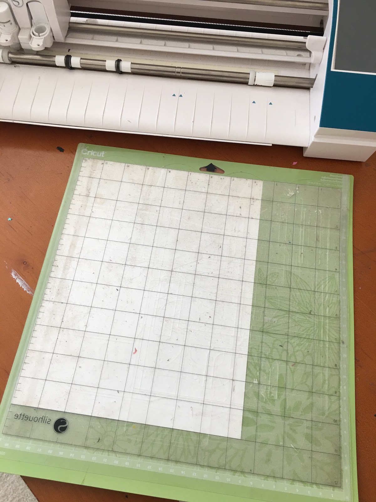 Beware: 'Silhouette' Cutting Mat Not Sticky? Here's Why! - Silhouette School