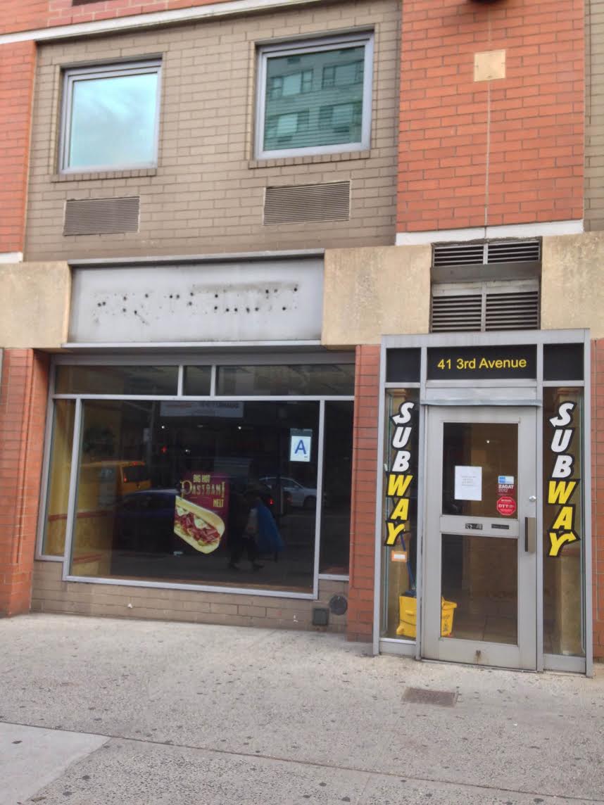 EV Grieve Subway (sandwich shop) closes on 3rd Avenue and NYU
