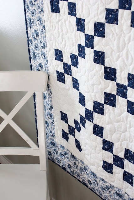Irish Chain quilt - a free PDF quilt pattern from A Bright Corner