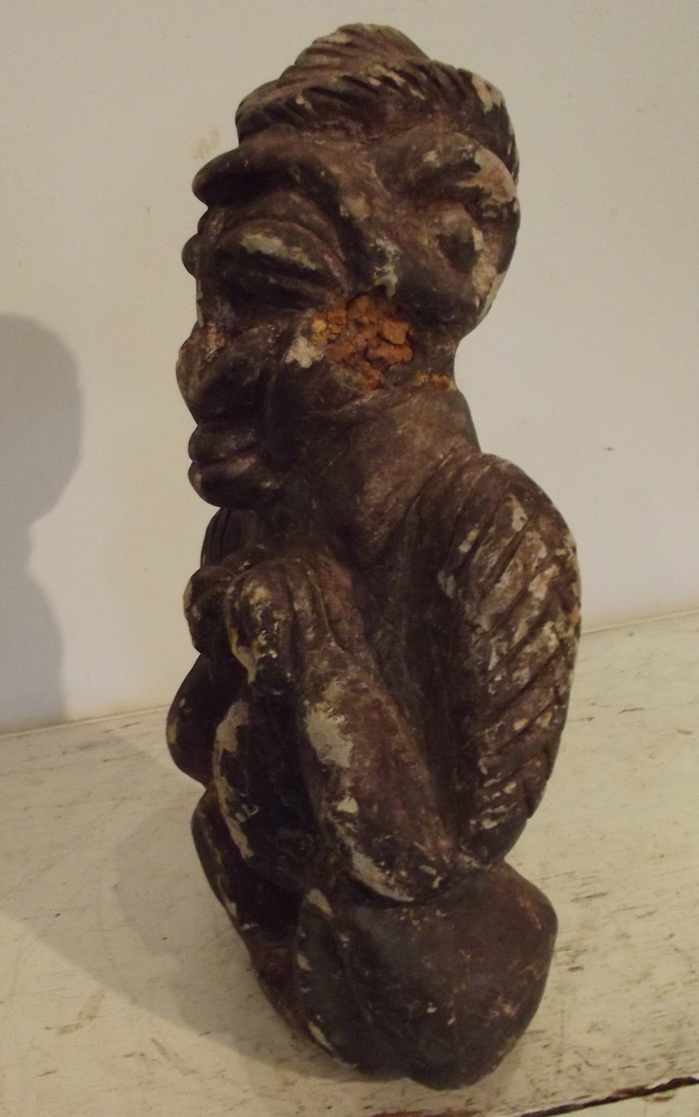 statue ethnique terre cuite pierre africaine déesse fécondité a identifier no dogon