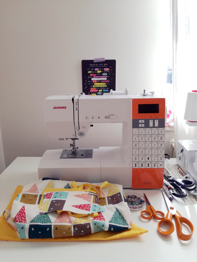 Sewing Space Tours... Ana's Sweet Sewing Space!