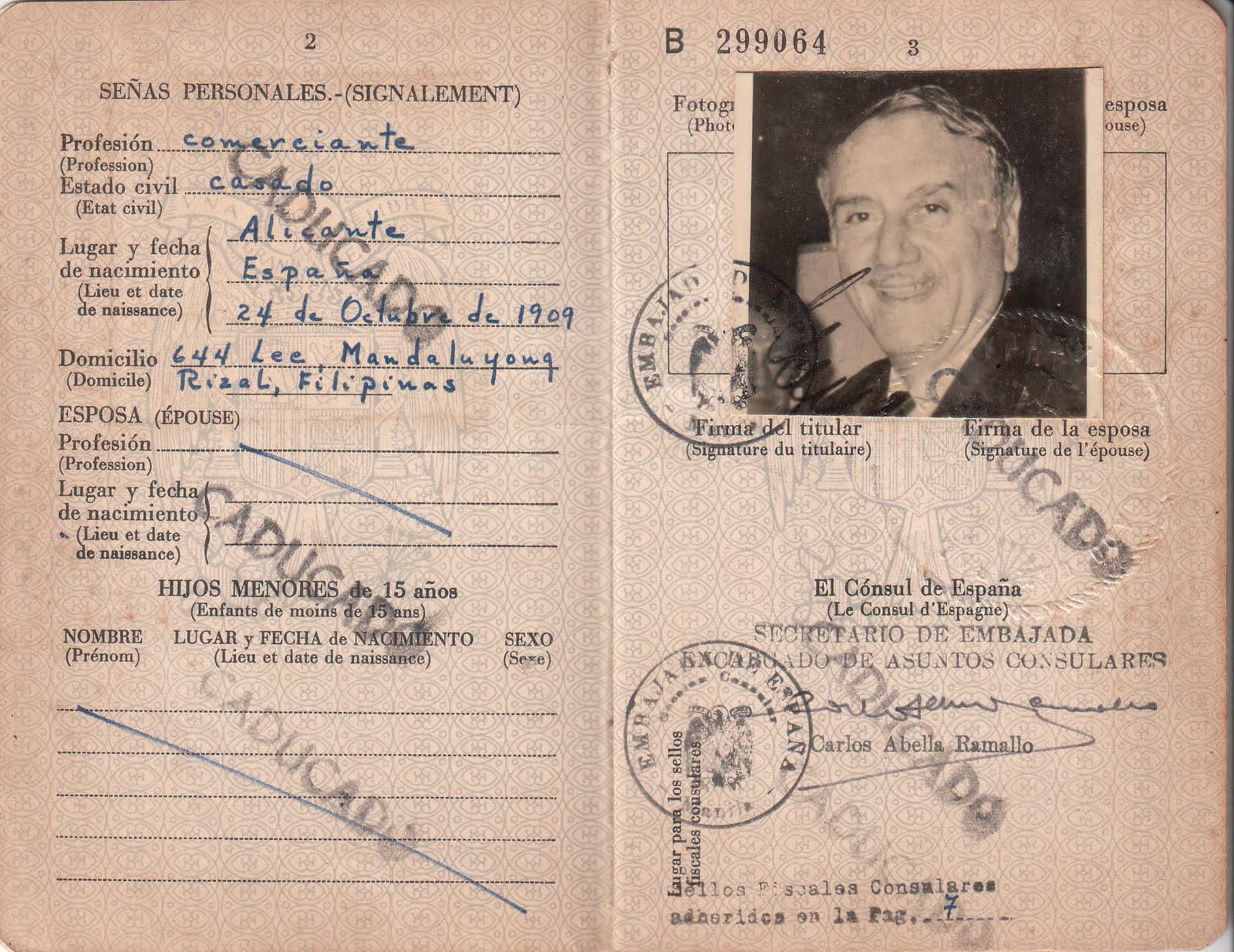 Passport Stampaholic: A Spanish Resident in the