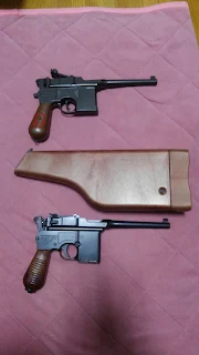 マルシン製M712とFullcock C-96 Red9 Type