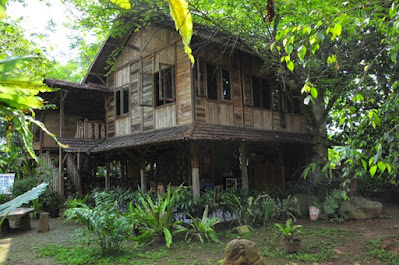 foto wisata rumah pohon bekasi