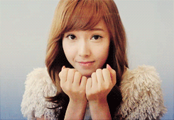Jessica+Jung+Finger+Nail+Painting+GIF+%2