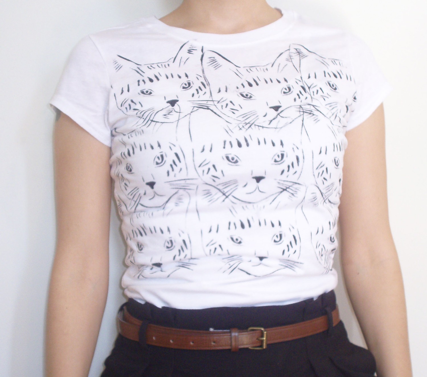 Catsparella: EM By Miri Hand Printed Kitty Tee and Tote Giveaway!