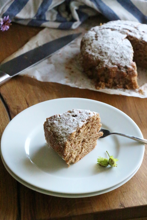 Einfacher Haselnusskuchen | Excuse me but...