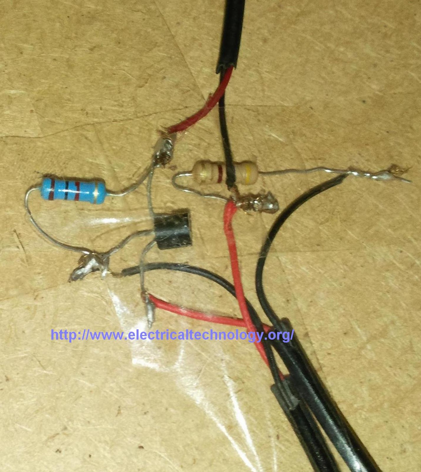 Automatic Street Light Control System.(Sensor using LDR & Transistor